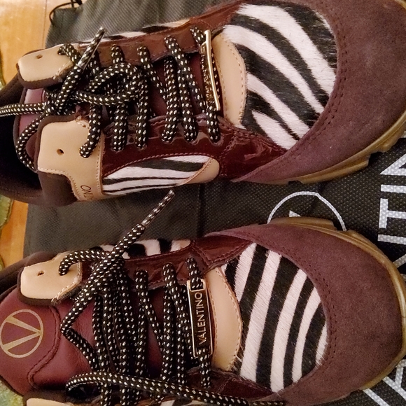 Valentino by Mario Valentino Theo Sneakers! Brand New! - Picture 2 of 7